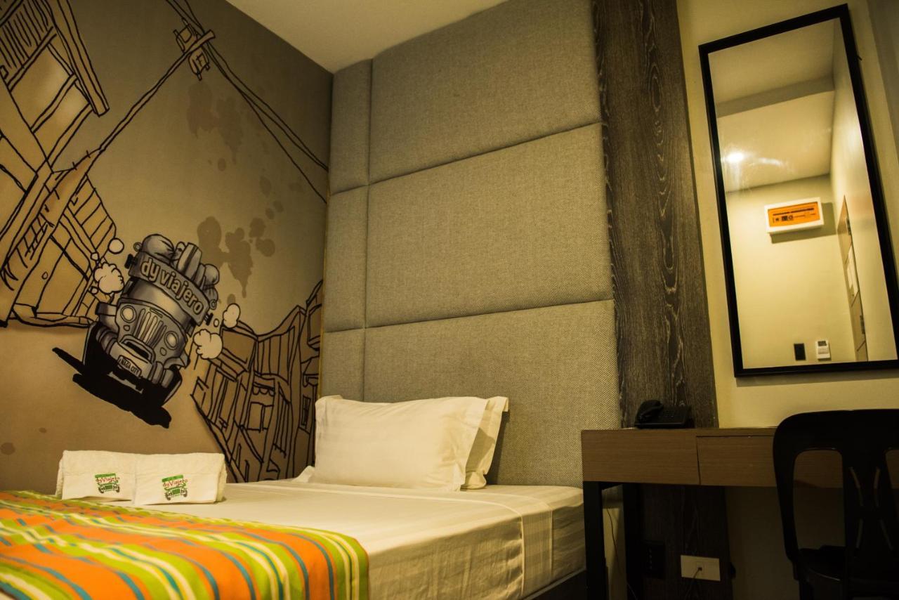 Dy Viajero Transient Hotel Нага Екстер'єр фото